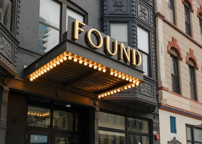 Found Hotels, Chicago, Series By Marriott 3*