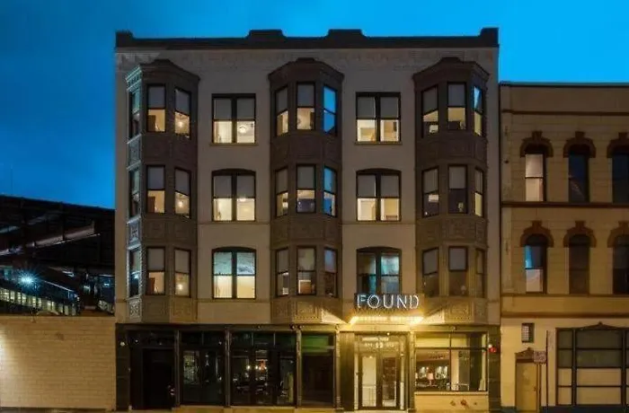 Found Hotels, Chicago, Series By Marriott 3*