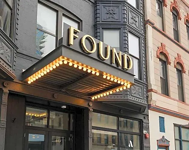 Hotel Found Hotels, Chicago, Series By Marriott 3*